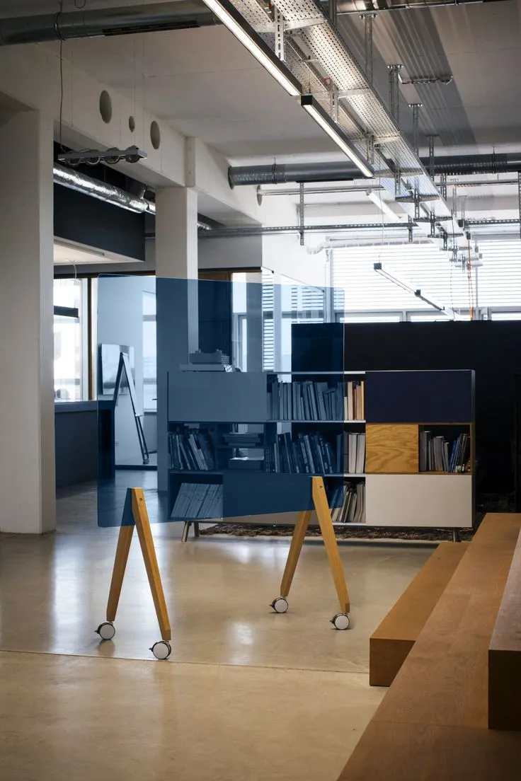 FilmyFolie Showroom — mobiles Glasboard